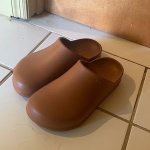 Crocs Clogs